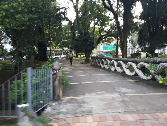 Ponte na Praça dos Macacos